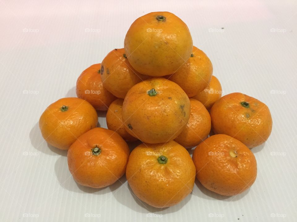 Orange 