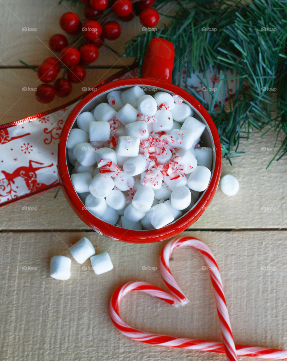 Marshmallows with candy cane