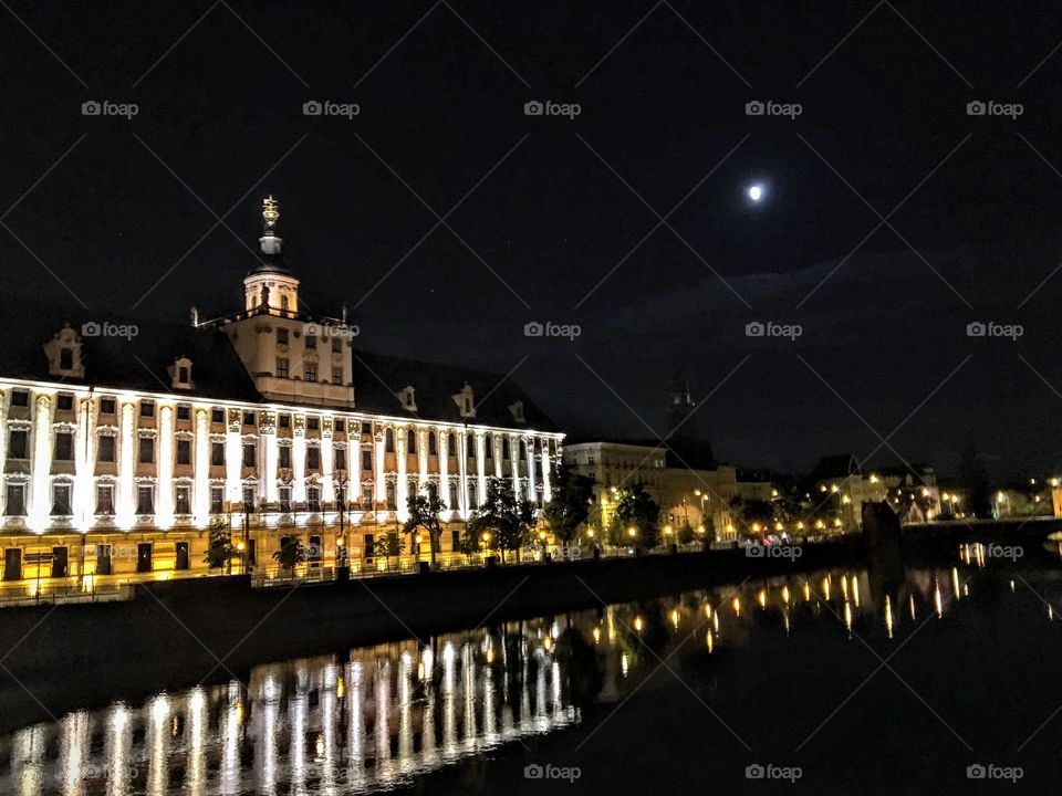 Night at the Odra in Wroclaw 
