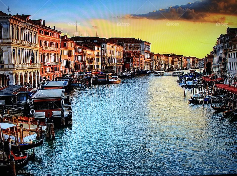 Autumn rain reflections