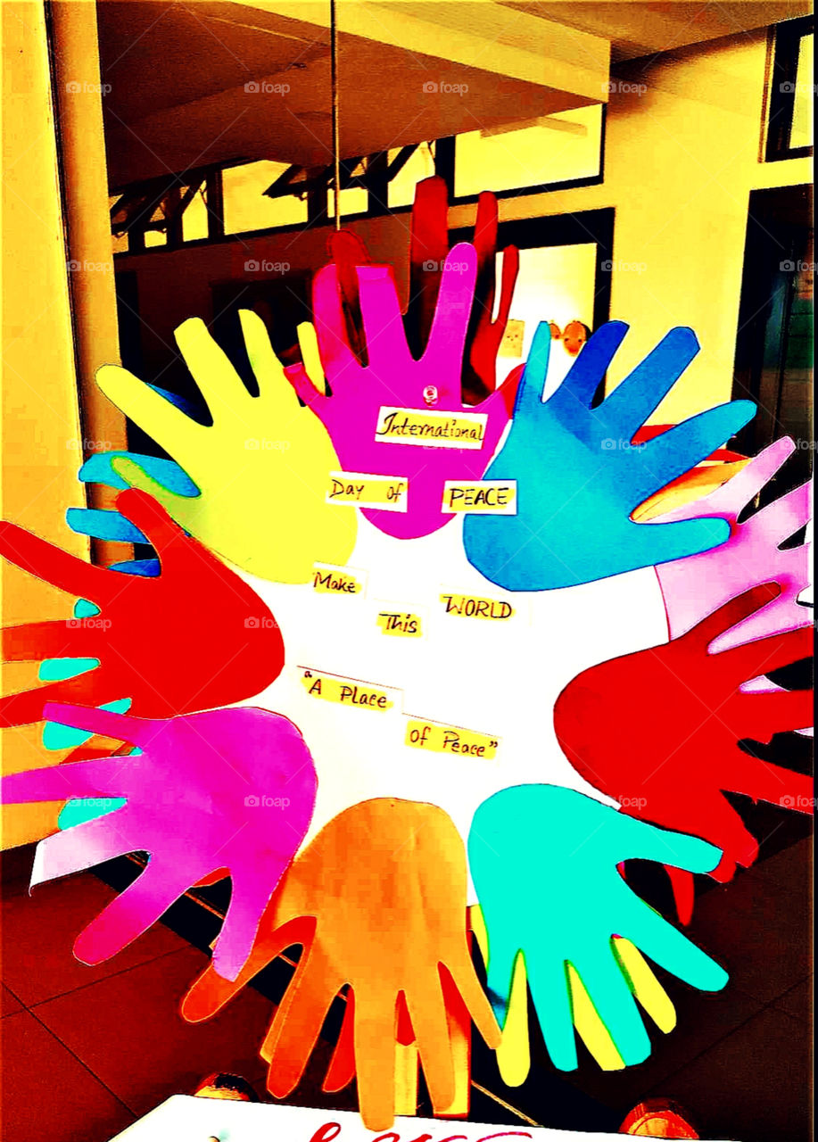 Colorful Craft made by LKG student's. Very creative idea giving a clear message let's Make this World ' A place of Peace'.