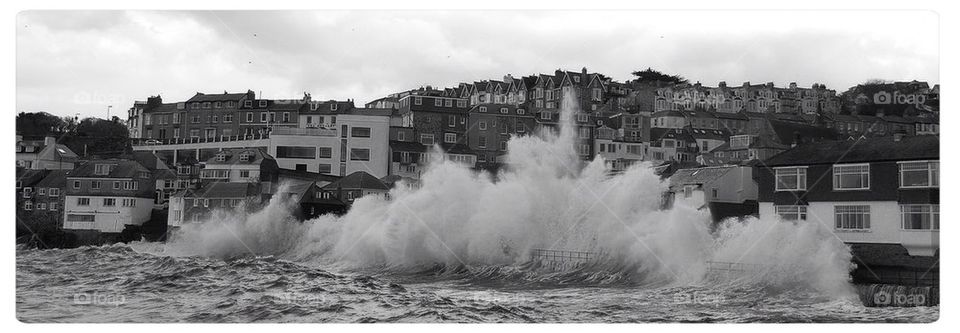 St Ives Mighty Wave