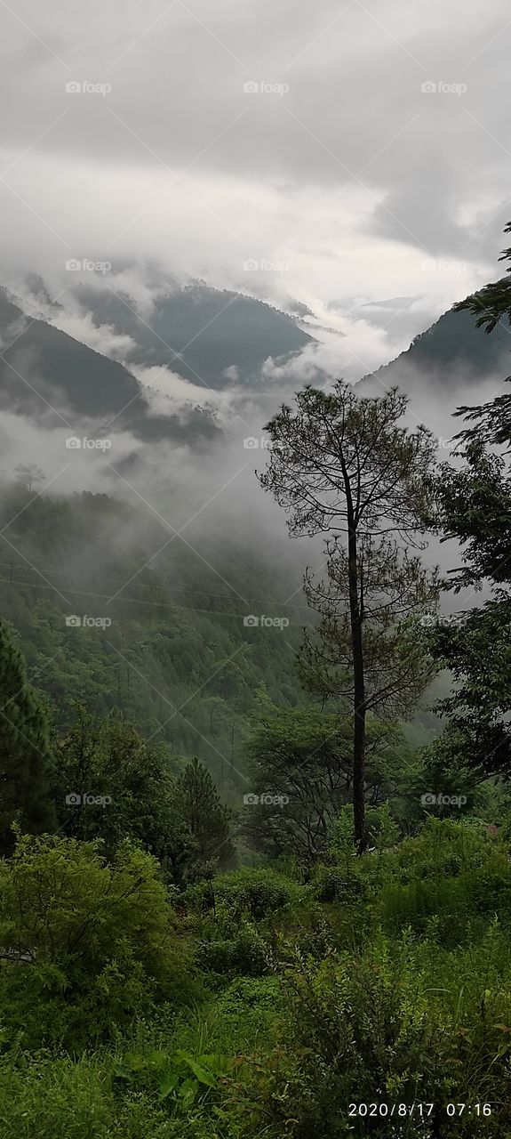 cloudy mountains