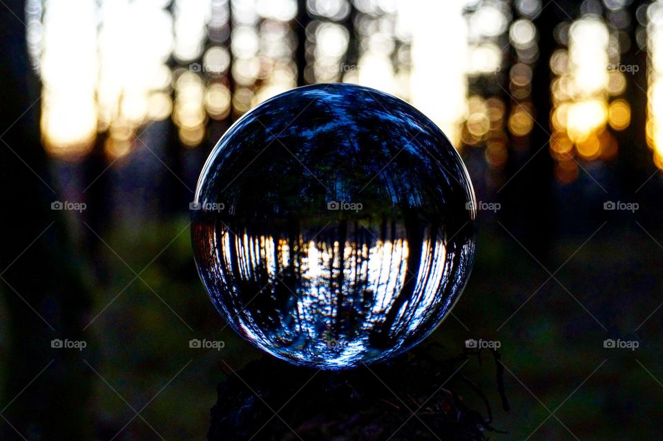 Lensball