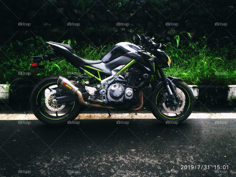 From home to my store I prefer a thrill ride. 
I've been using Kawasaki Z900 from past 2 years in Mumbai India.