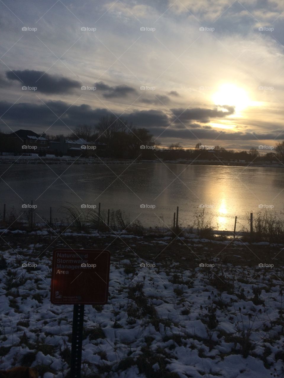 Winter sunset on the lake 