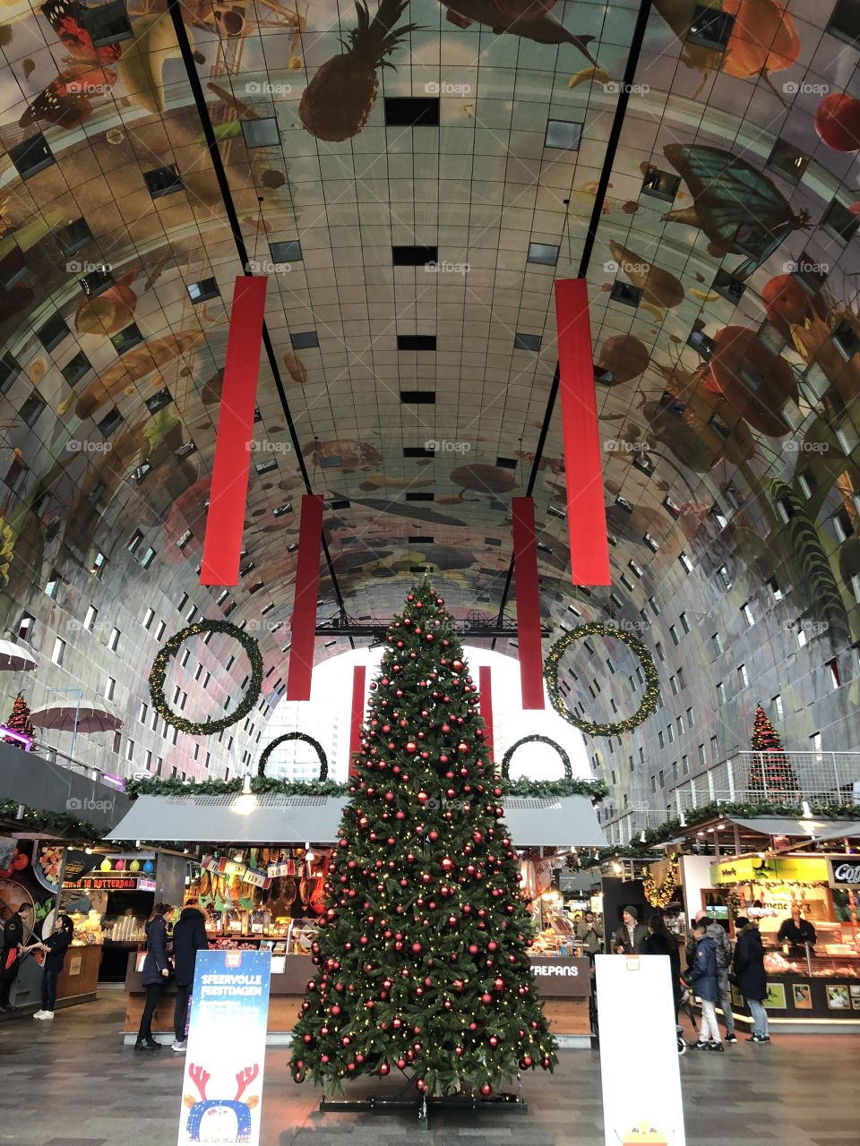 Christmas tree inside the market