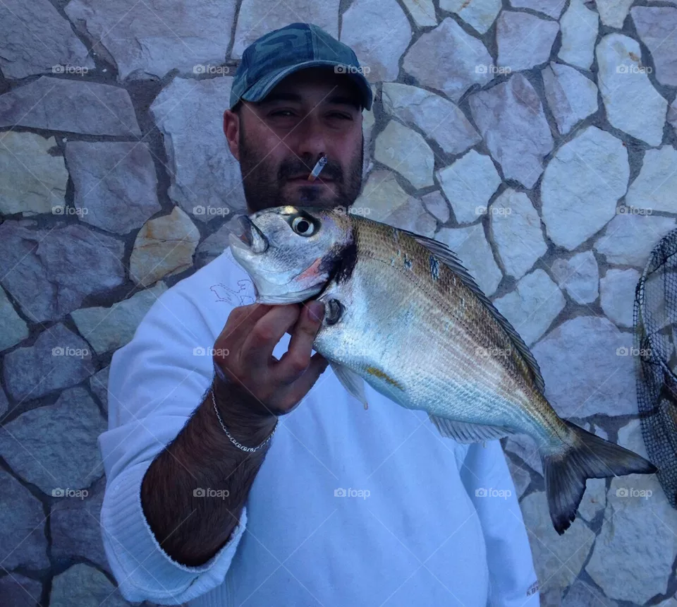 orata a rockfishing