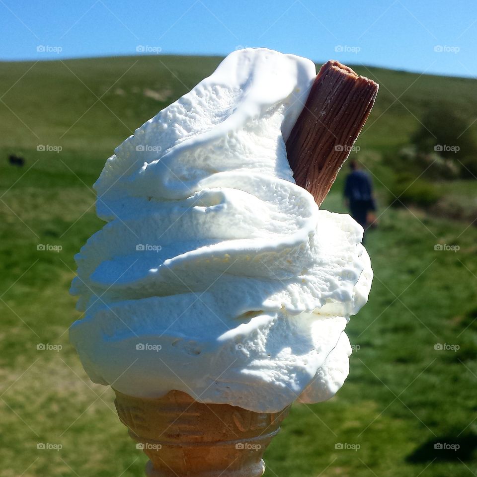 white heaven . creamy ice cream