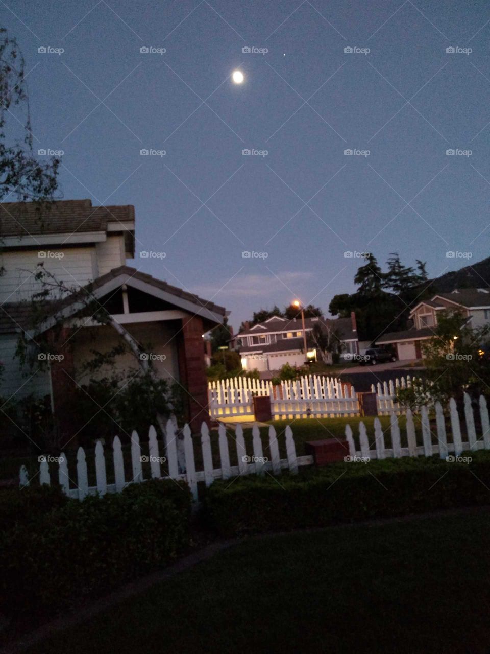 The main reason for this picture was to capture a day Moon and it also just captured a beautiful scenery Temecula California. 😊
