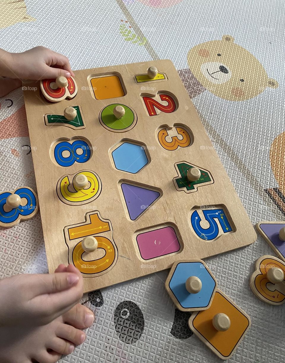 Keep her busy with creative play