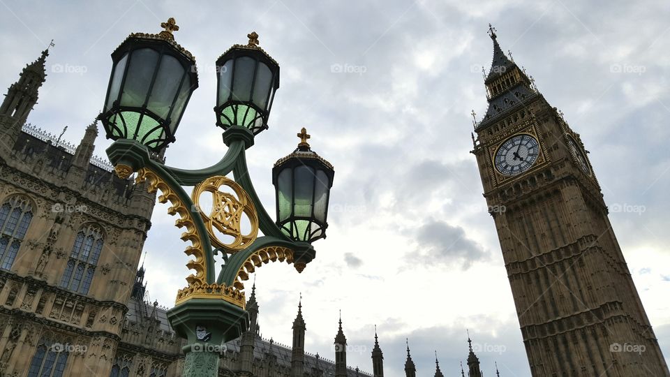 Big Ben and street lights in London
