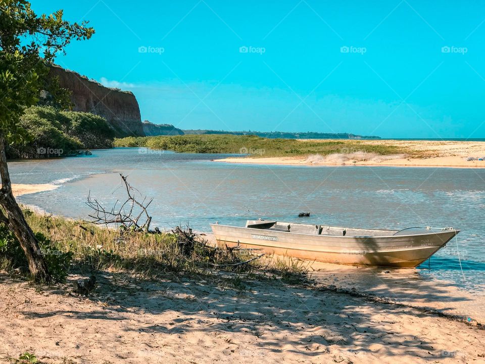 This is the beautiful beaches of cumuruxatiba bahia brasil, a fishing village located in the extreme south of bahia