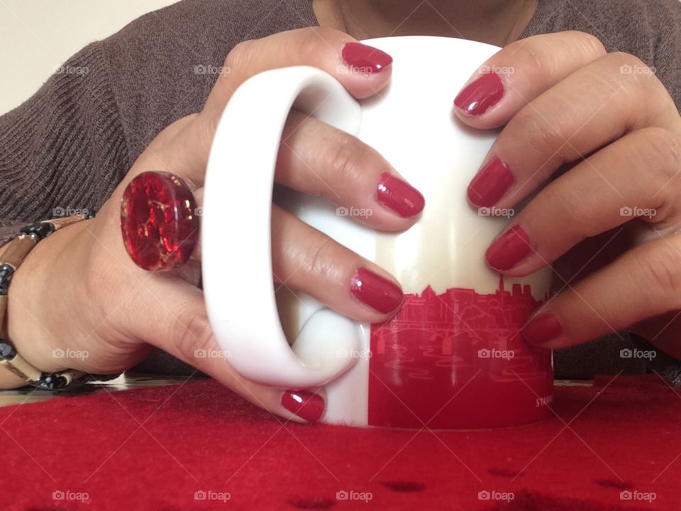 Café in red! Red is my color! 
