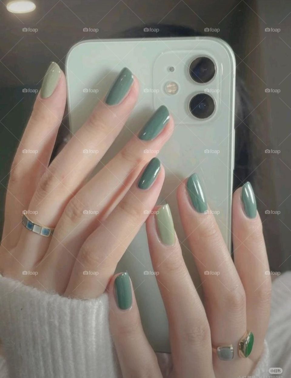 nails