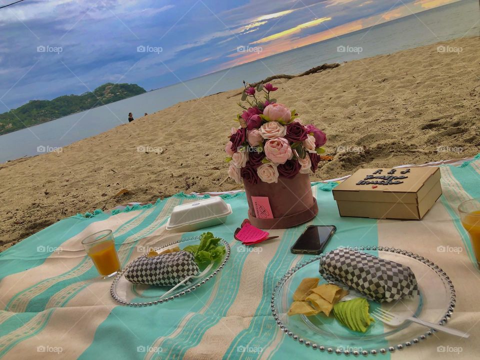 Picnic romántico en la playa