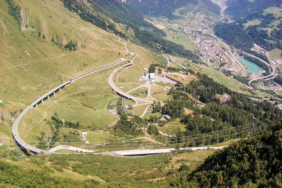 Gebirgspass in den Schweizer Alpen