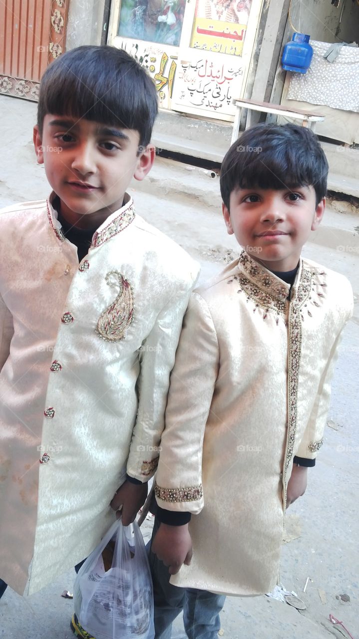 Kids On Wedding