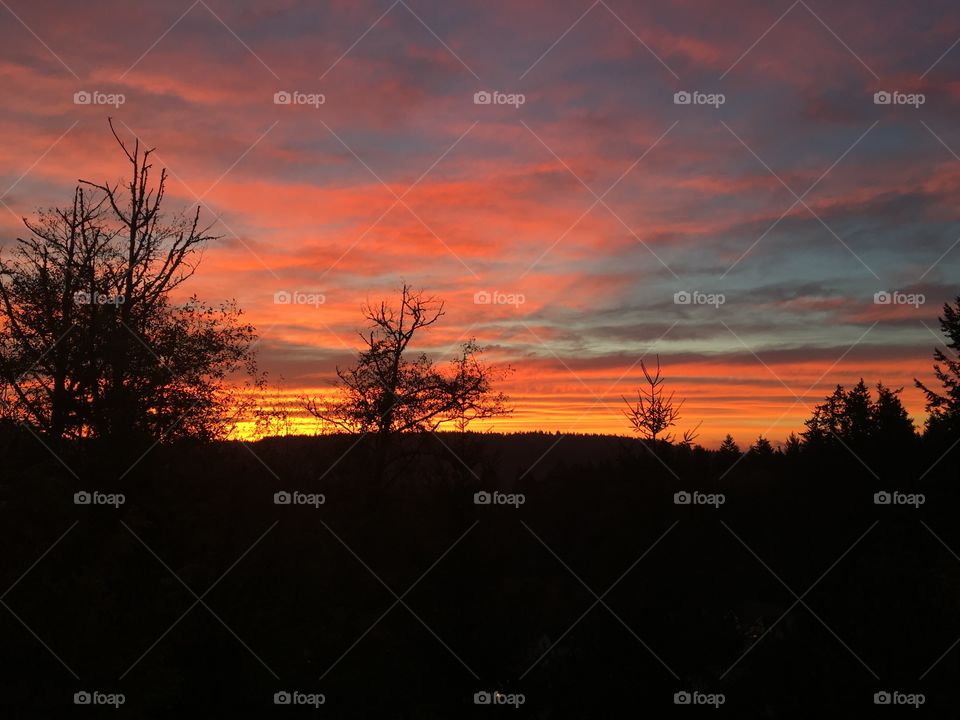 Early morning sunrise over the Cascade Mountains