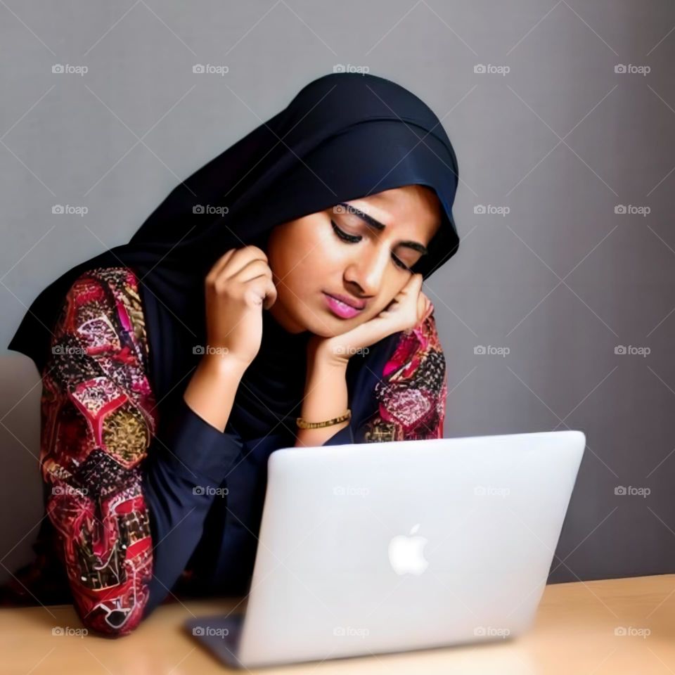 Indian Business Muslim Woman Very Worried
