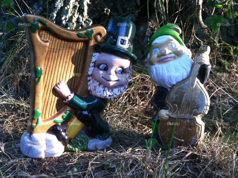 Mythological Minstrels