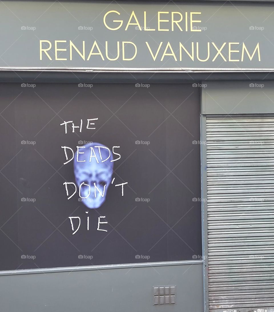 art gallery in Paris