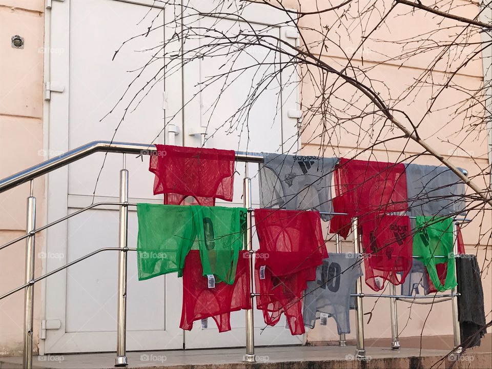 Drying laundry 