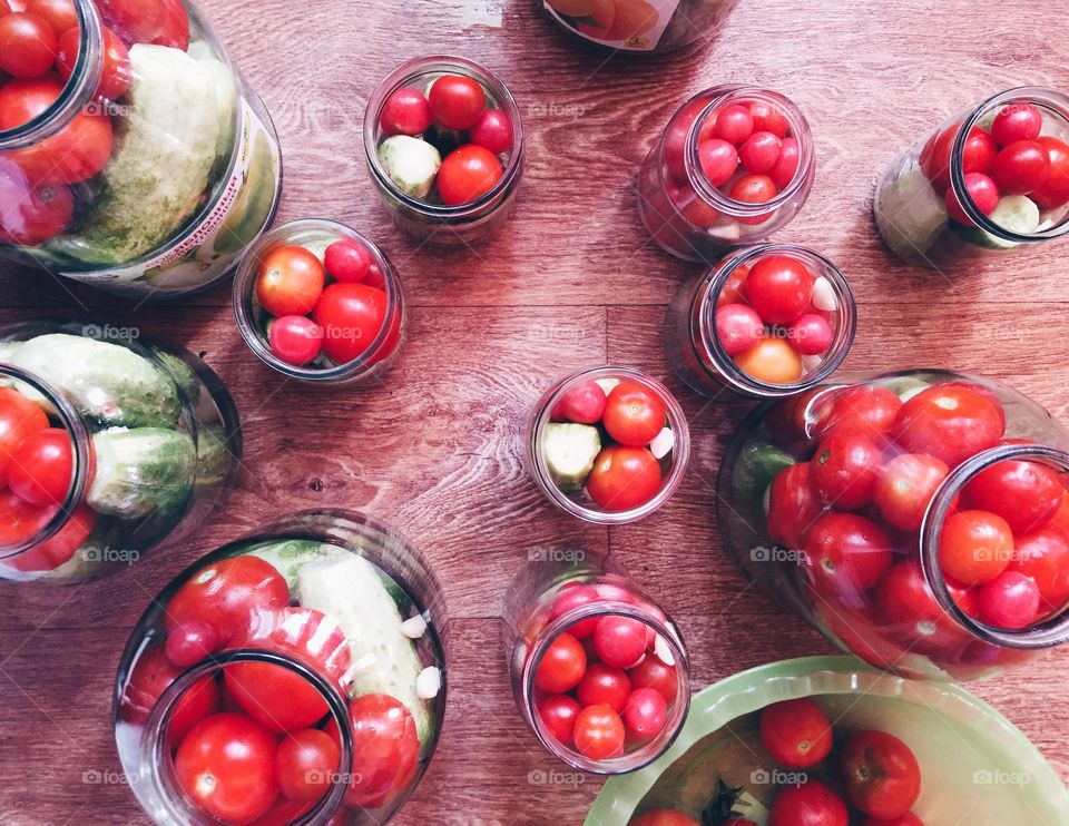 Salting tomatoes and cucumbers