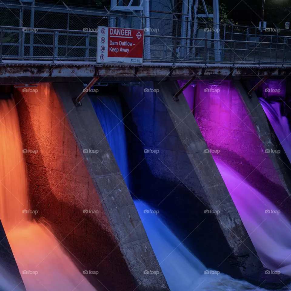 Colourful waves 