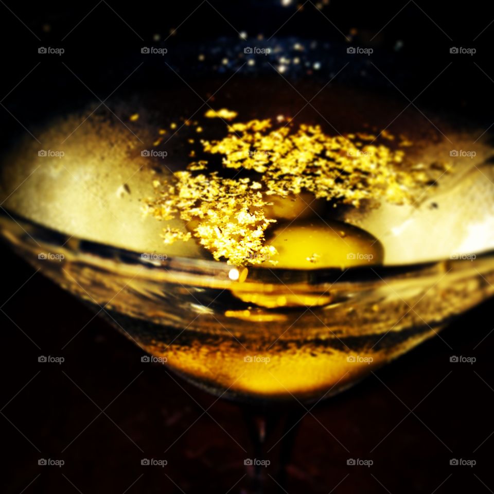 Golden martini