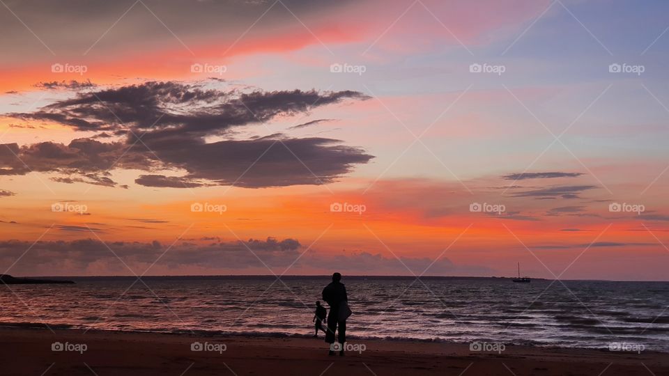 Sunset view of Mindil beach, Northern Territory of Australia