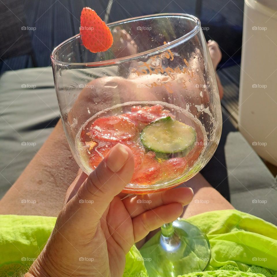 summer drink sunbed garden relax