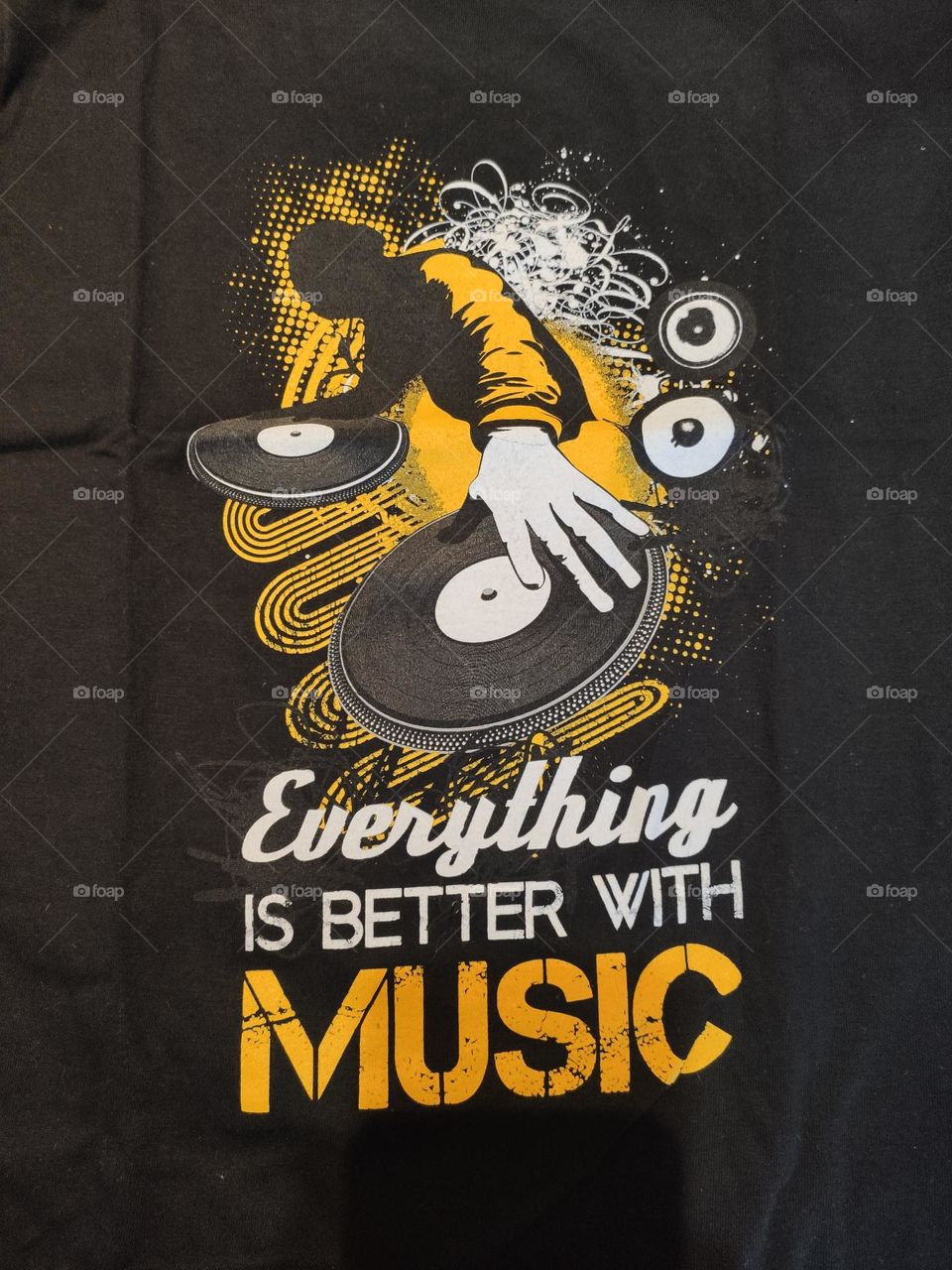 everything is better with Music, moves the world