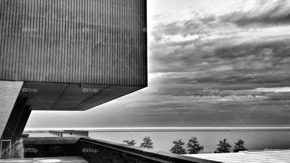 Eero Saarinen Design. Milwaukee War Memorial