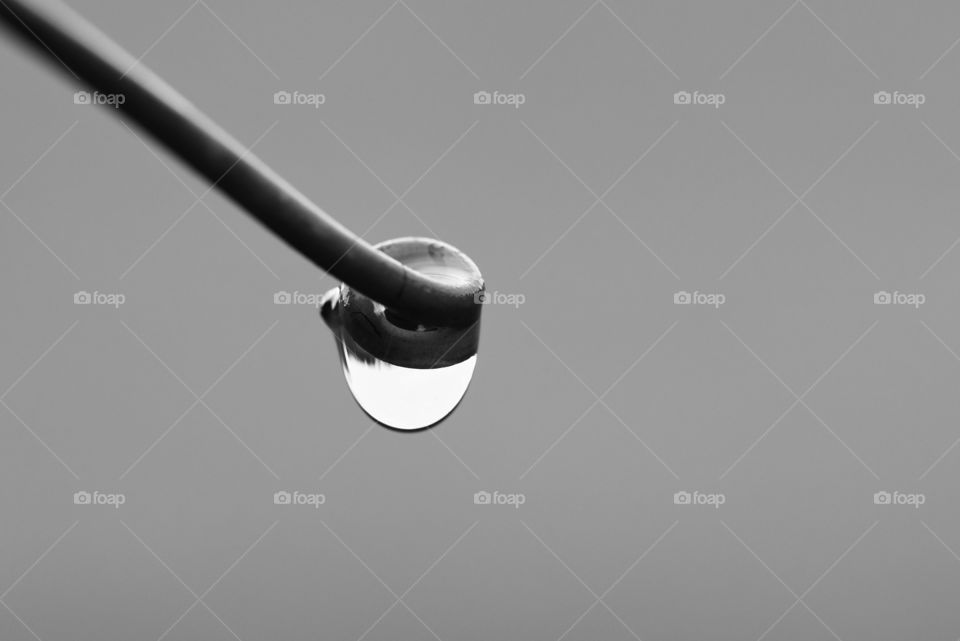 Water droplet on wire