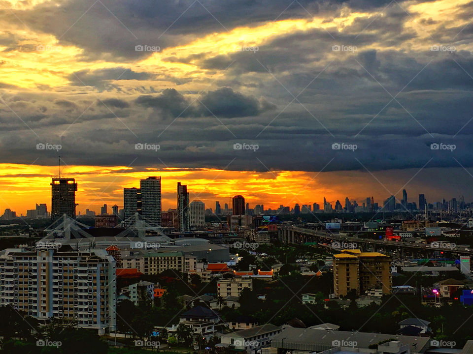Beautiful city view of bangkok at sunset