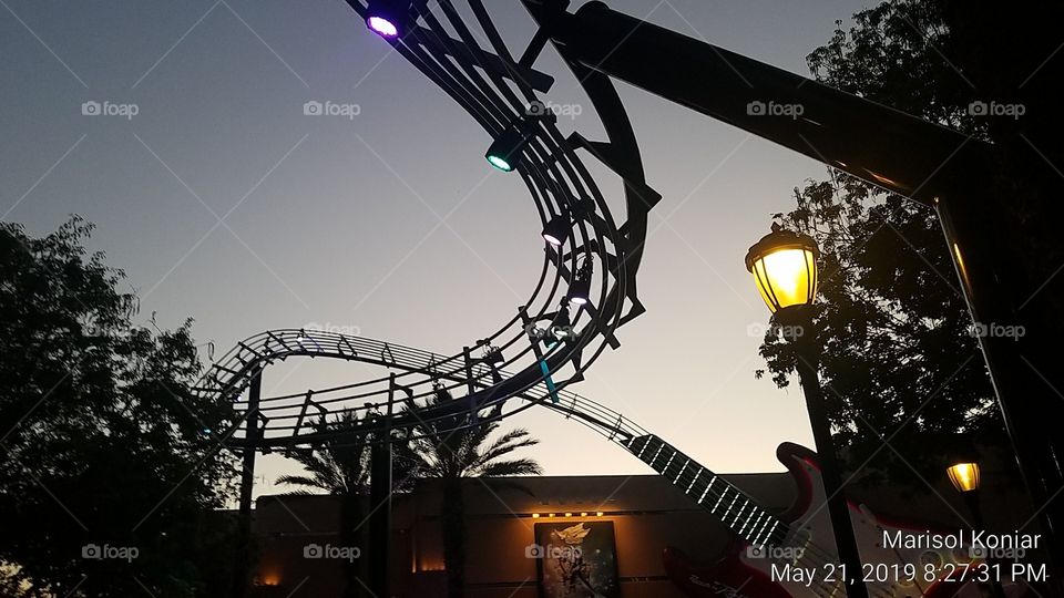 Disney  Hollywood Studios  Rock 'N' Roller Coaster