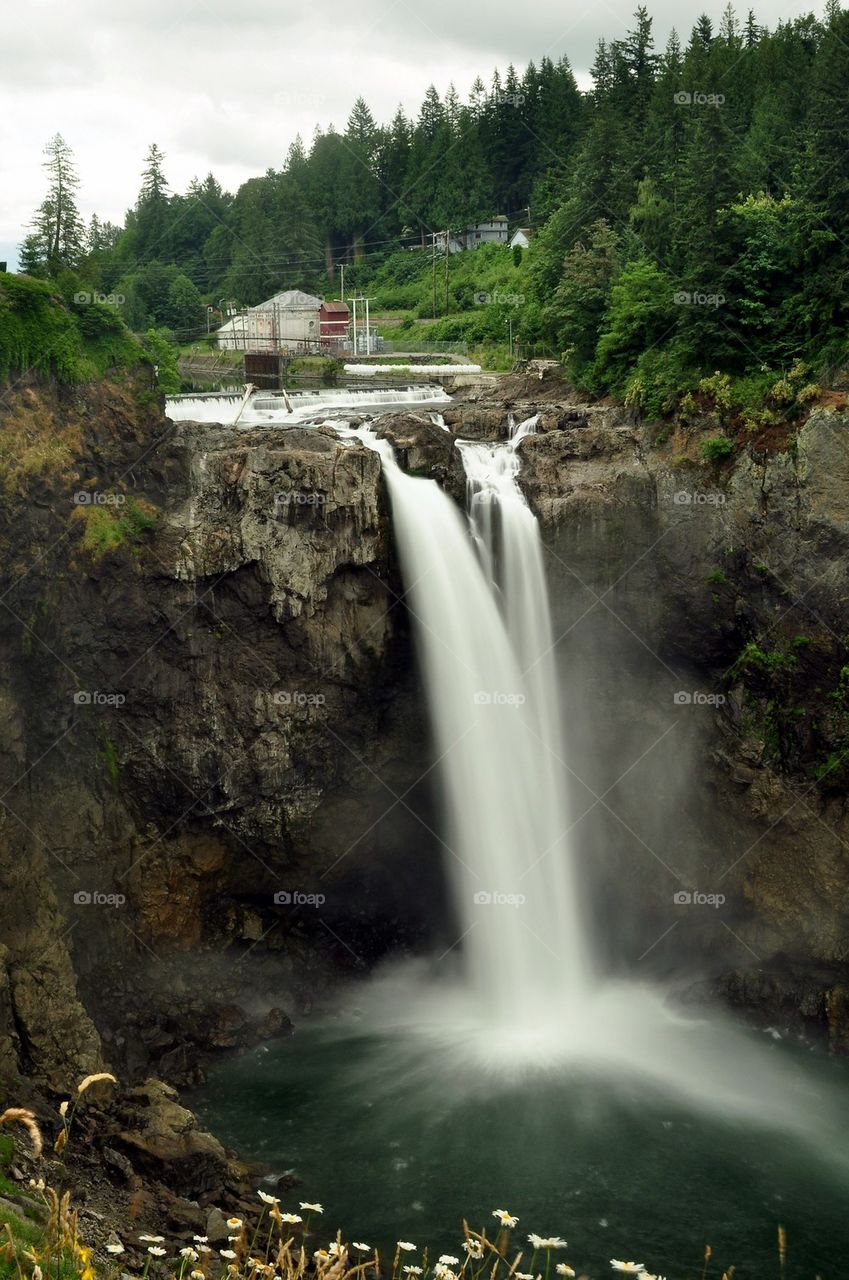 Snoqualmie falls