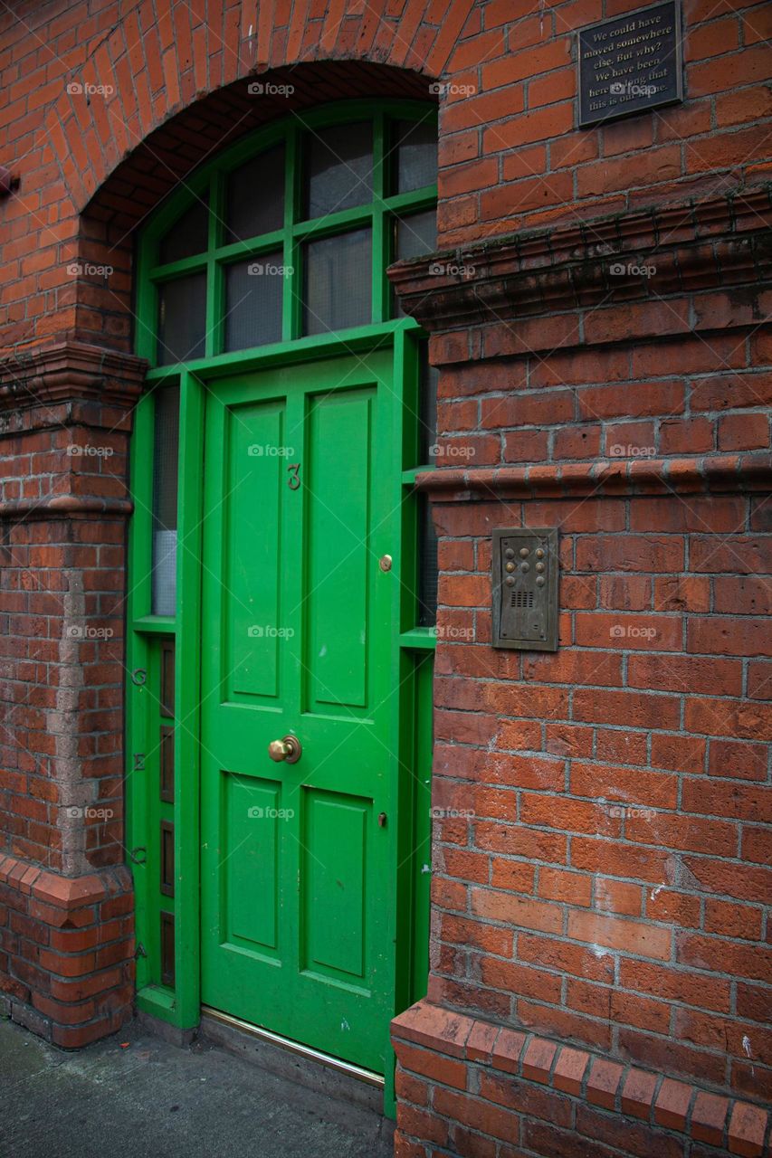 Green door 