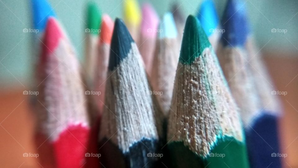 Extreme colored pencils