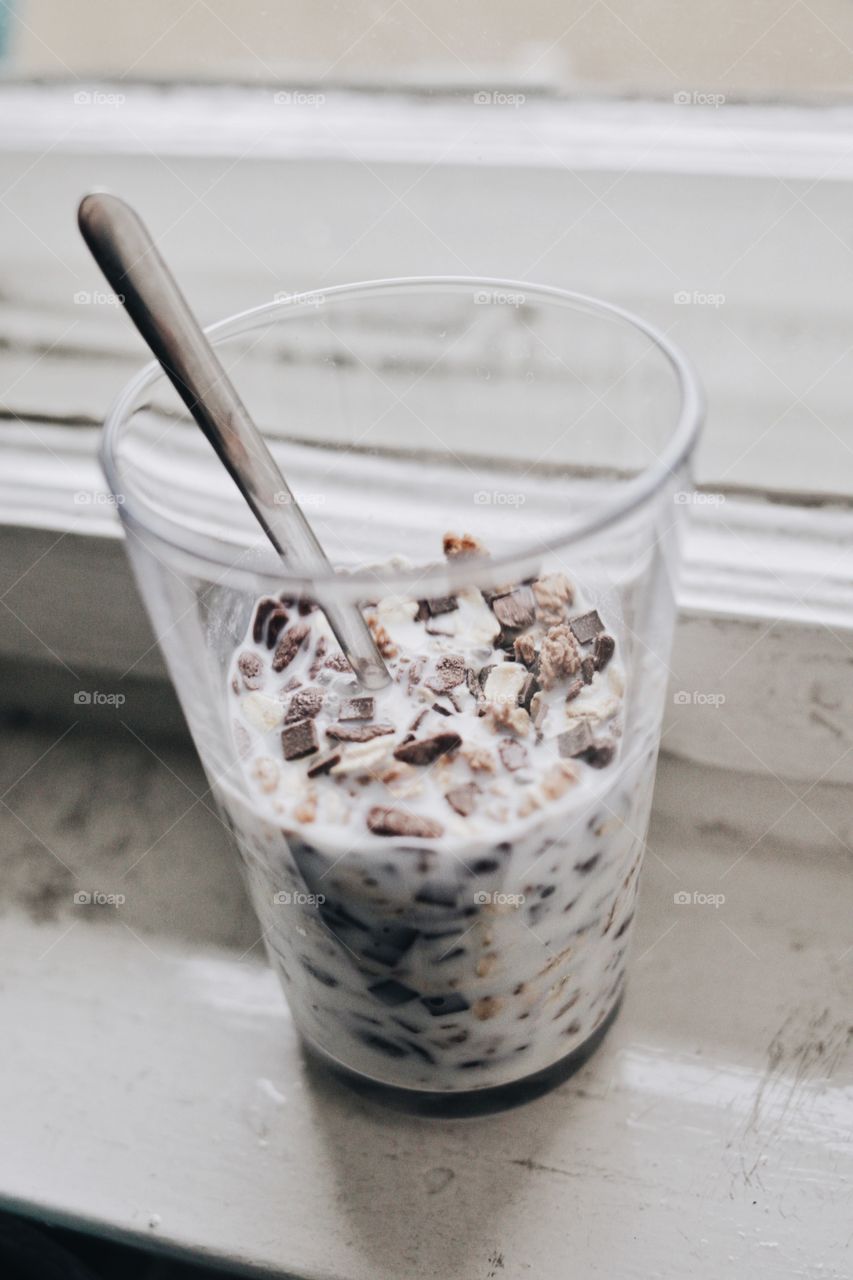 Muesli with milk