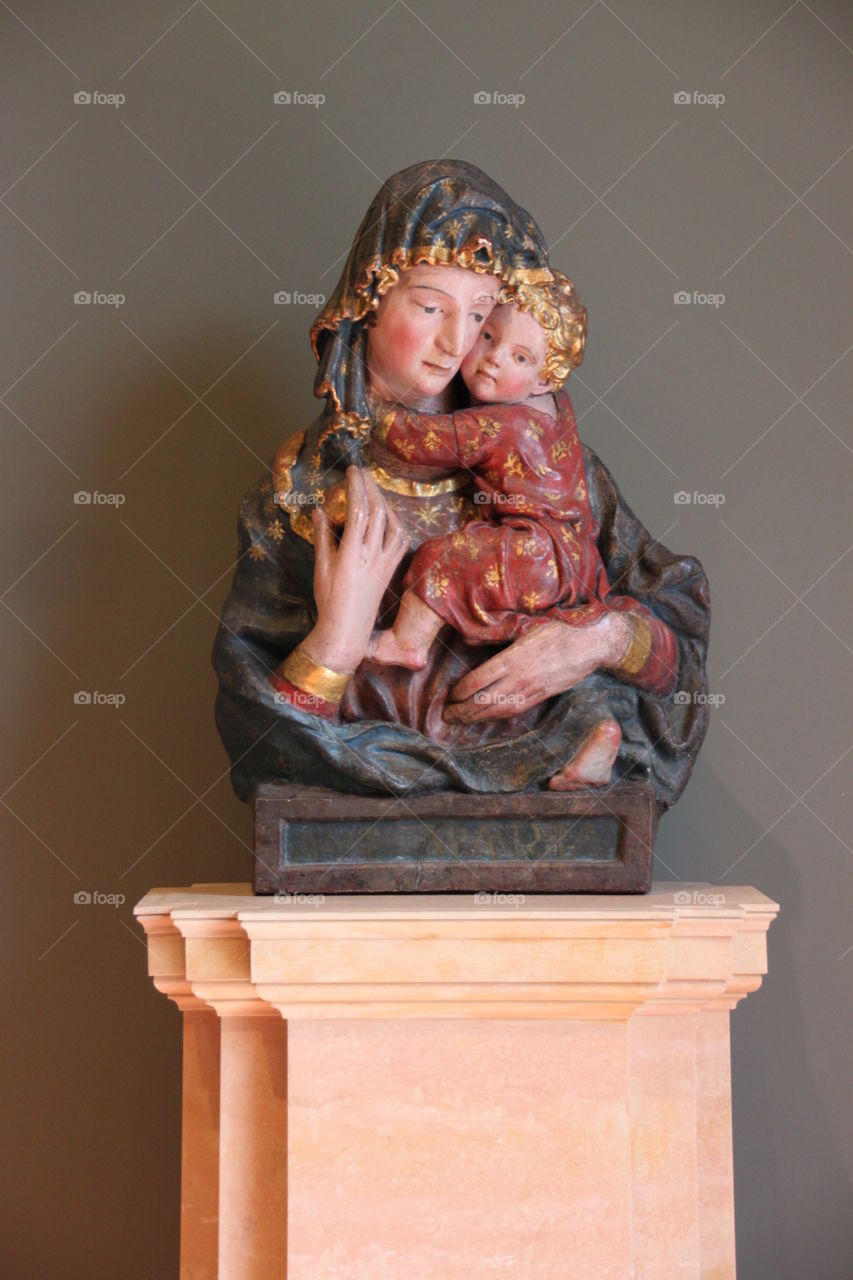 Madonna & Child Bust