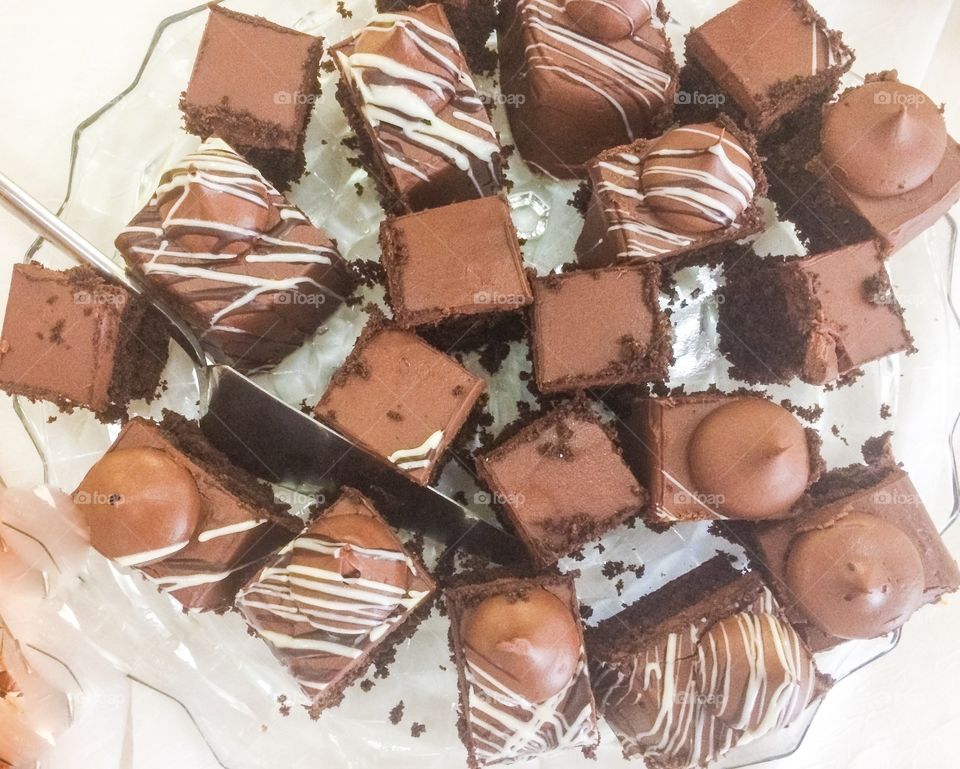 Chocolate cake bites