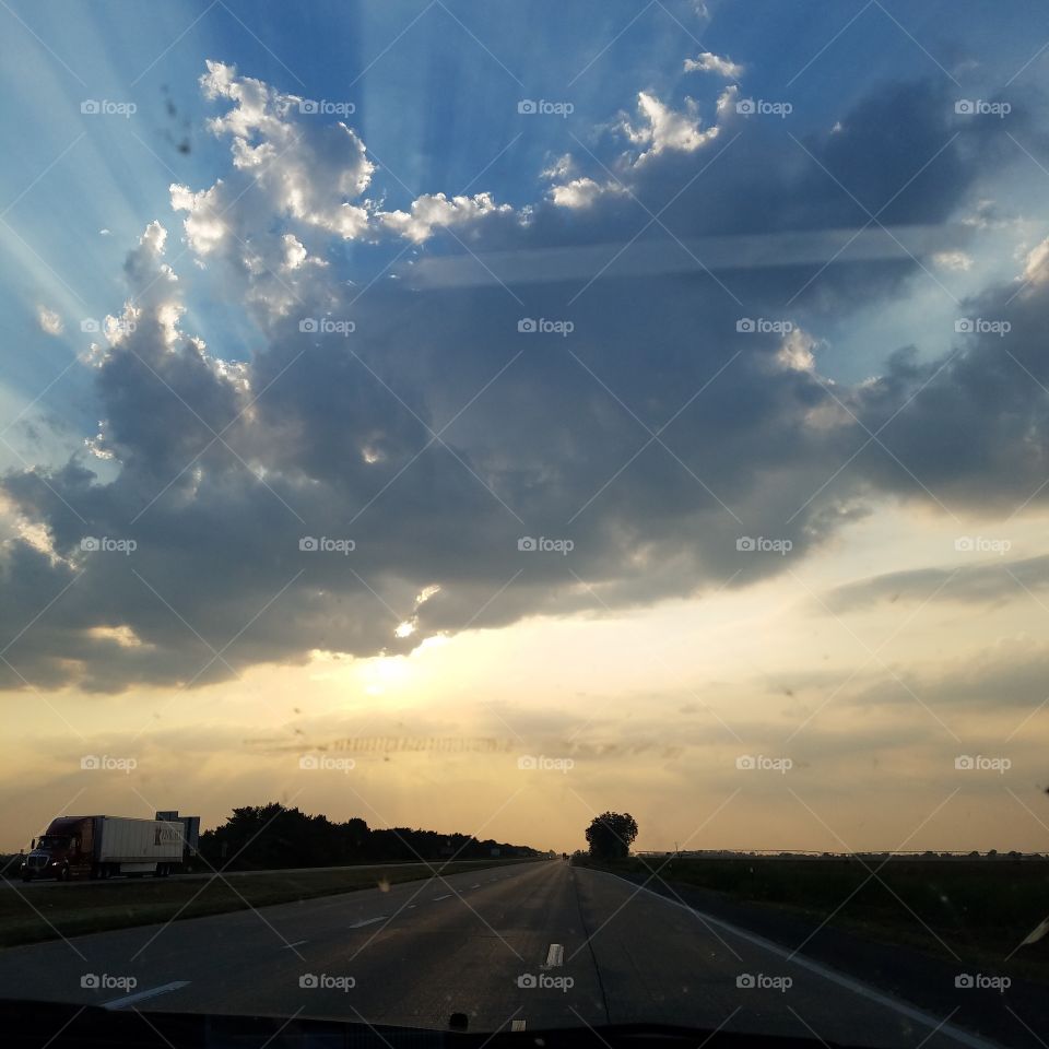 beautiful Tennessee sunset, driving down the road