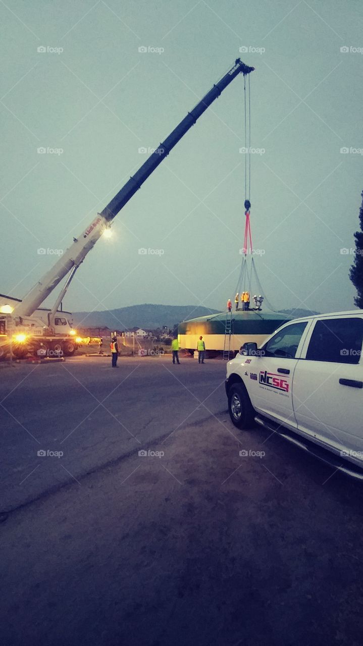 Picking up a massive lid