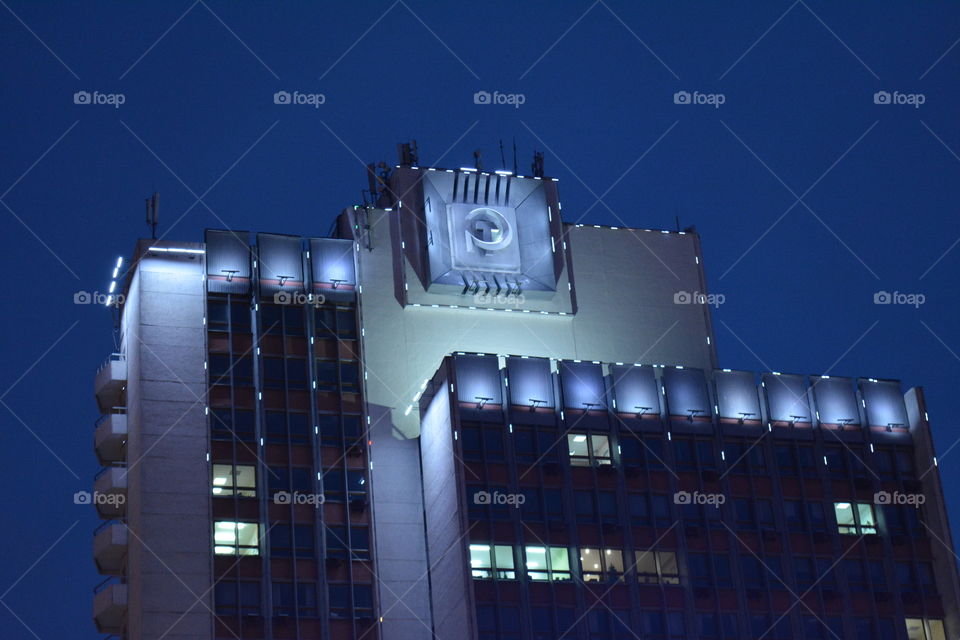 old house architecture night light background