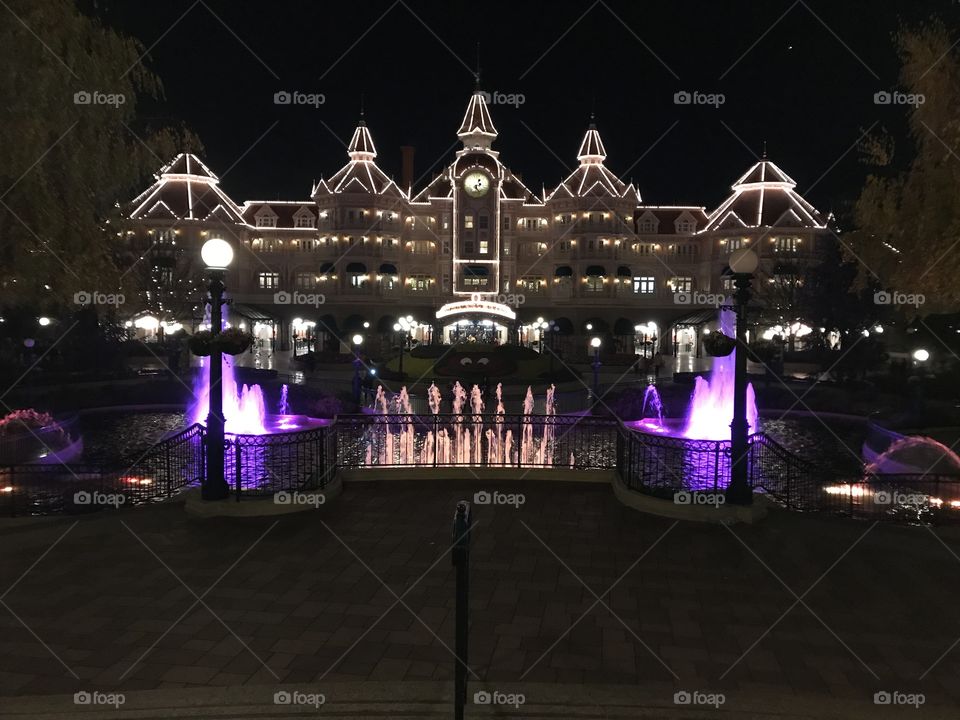 Disneyland Paris Hotel night lights fountain