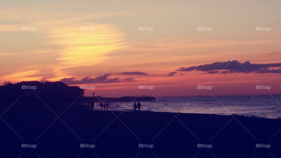 Cuban sunset and the ocean 