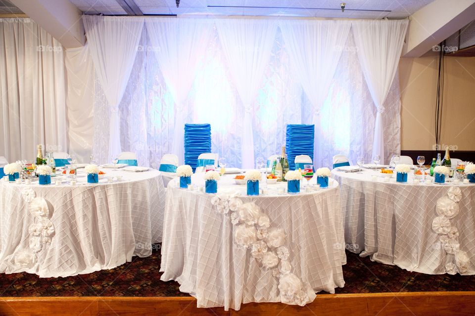 Wedding party tables decor 