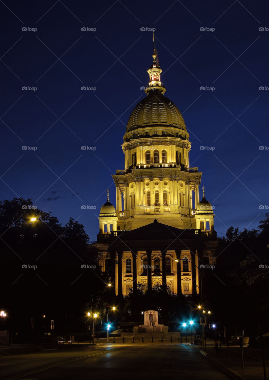 night illinois captol spingfield by landon